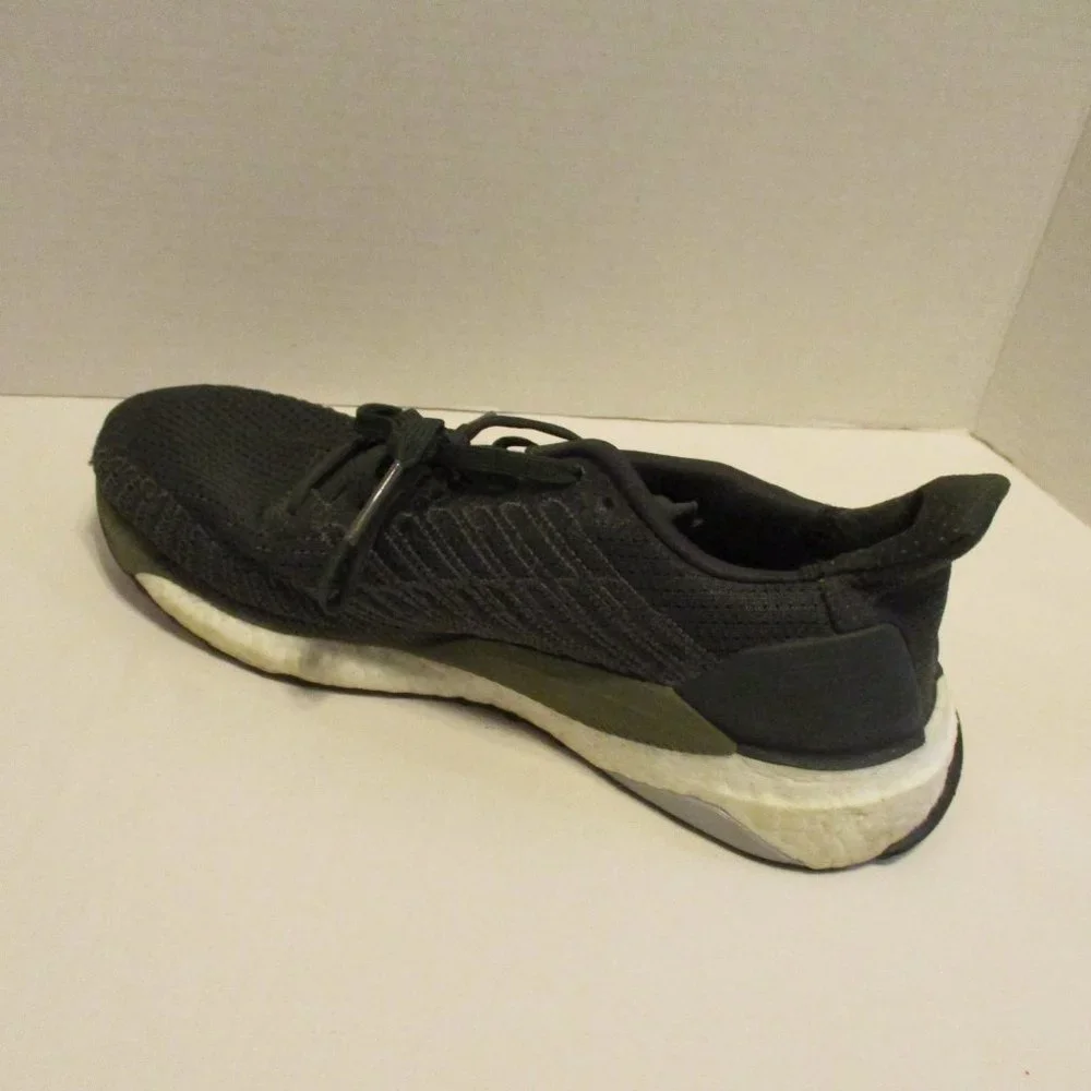 Adidas Solar Boost Shoes Woman Size 7 Gray White Athletic Outdoors Fun Shoes